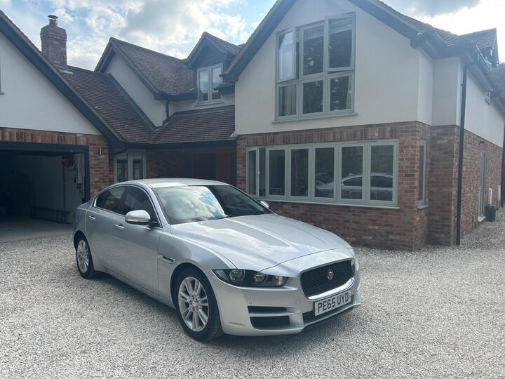 Jaguar XE 2.0d Prestige Auto Euro 6 (s/s) 4dr