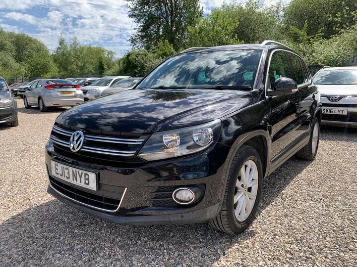 Volkswagen Tiguan 2.0 TDI BlueMotion Tech SE 4WD Euro 5 (s/s) 5dr