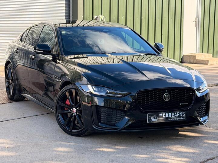 Jaguar XE 2.0 D200 MHEV R-Dynamic Black Auto Euro 6 (s/s) 4dr