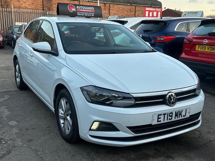 Volkswagen Polo 1.0 TSI SE Euro 6 (s/s) 5dr Volkswagen Polo 1.0 TSI SE Euro 6 (s/s) 5dr