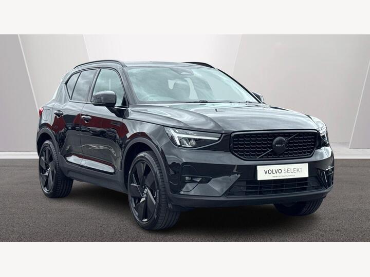 Volvo XC40 2.0 B4 MHEV Plus Black Edition DCT Auto Euro 6 (s/s) 5dr