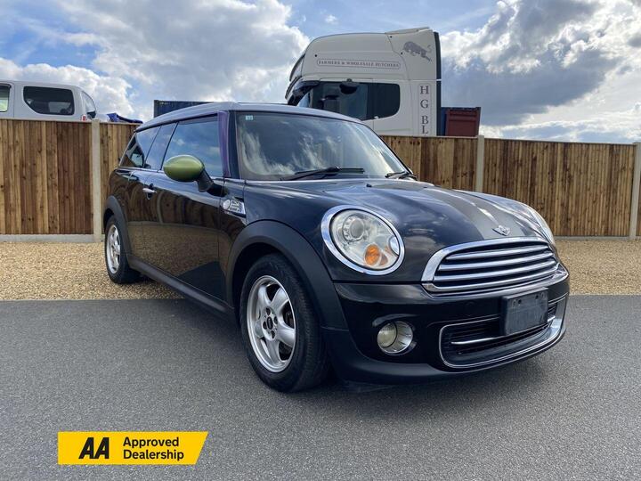 MINI Clubman 1.6 Cooper Estate 5dr Petrol Steptronic Euro 4 (120 Ps) MINI Clubman 1.6 Cooper Estate 5dr Petrol Steptronic Euro 4 (120 Ps)