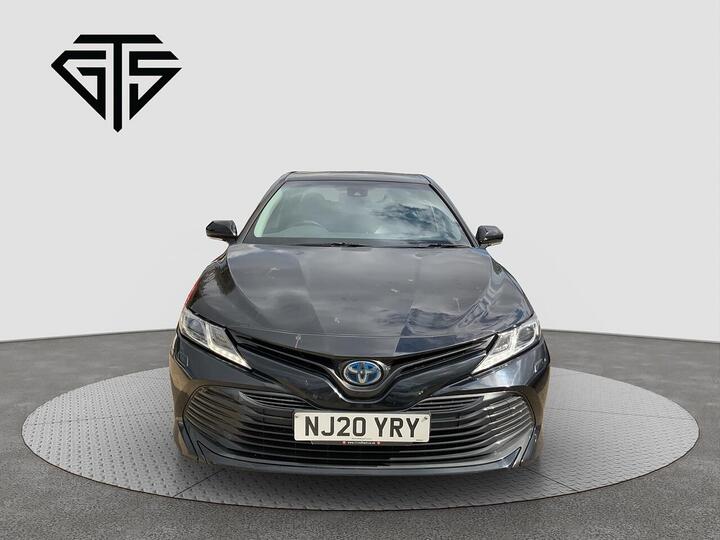 Toyota Camry 2.5 VVT-h Design CVT Euro 6 (s/s) 4dr