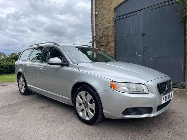 Volvo V70 2.4D SE RTI Nav Euro 4 5dr