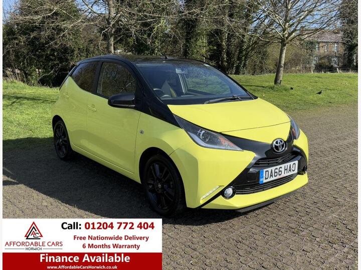 Toyota AYGO 1.0 VVT-i X-cite 3 Yellow Bi-Tone Euro 6 5dr