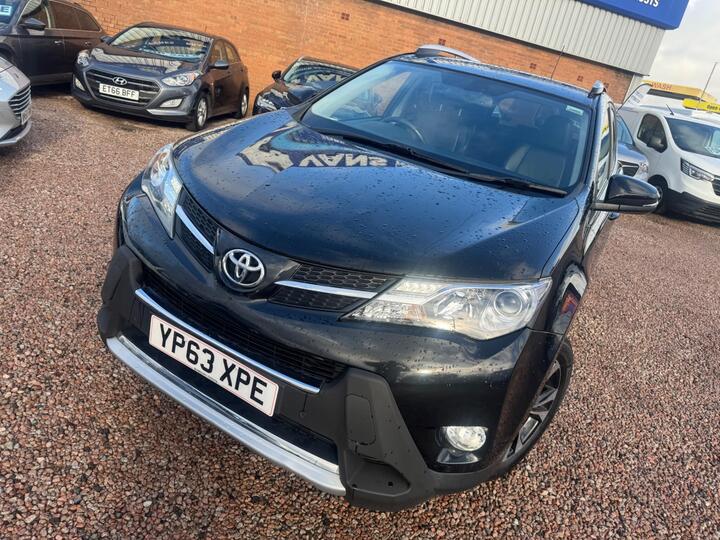 Toyota RAV4 2.2 D-CAT Invincible Auto 4WD Euro 5 5dr