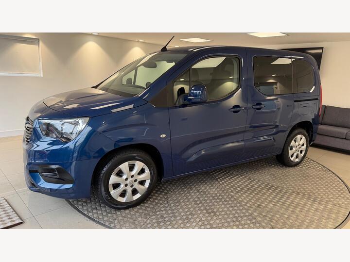 Vauxhall Combo Life 1.2 Turbo Energy Euro 6 (s/s) 5dr (7 Seat)
