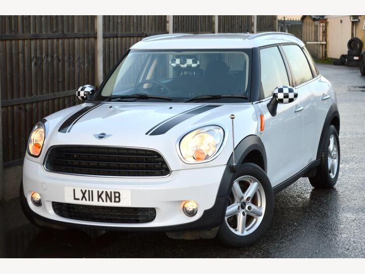 MINI Countryman 1.6 Cooper Steptronic Euro 5 5dr MINI Countryman 1.6 Cooper Steptronic Euro 5 5dr