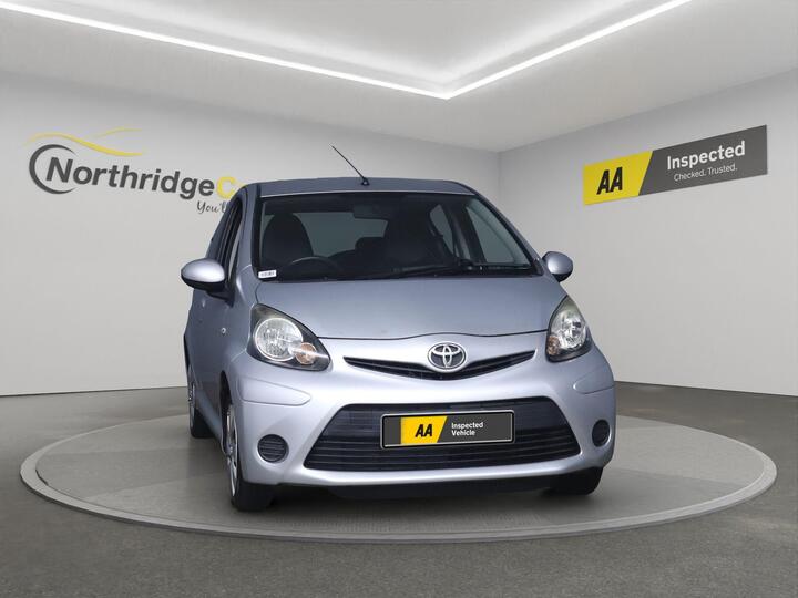 Toyota AYGO 1.0 VVT-i Ice Euro 5 5dr Toyota AYGO 1.0 VVT-i Ice Euro 5 5dr