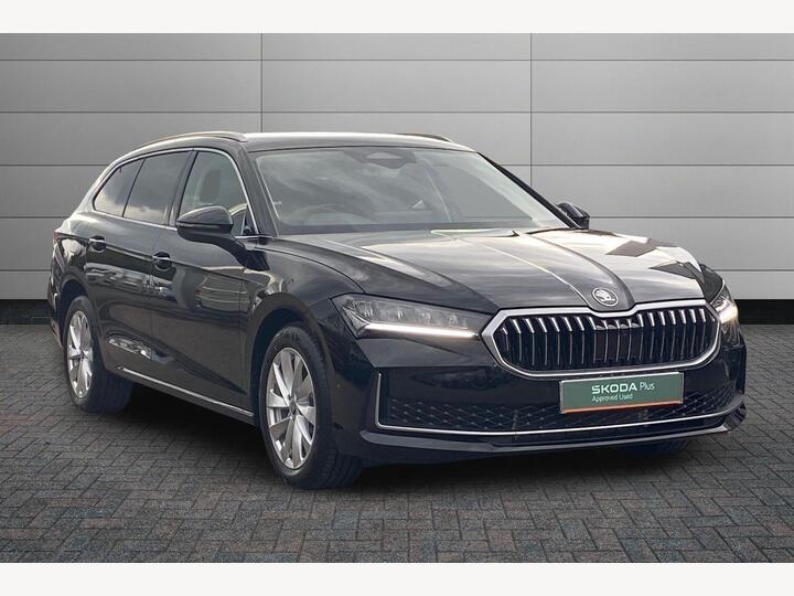 Skoda Superb 1.5 TSI IV 25.7kWh SE Technology DSG Euro 6 (s/s) 5dr Skoda Superb 1.5 TSI IV 25.7kWh SE Technology DSG Euro 6 (s/s) 5dr