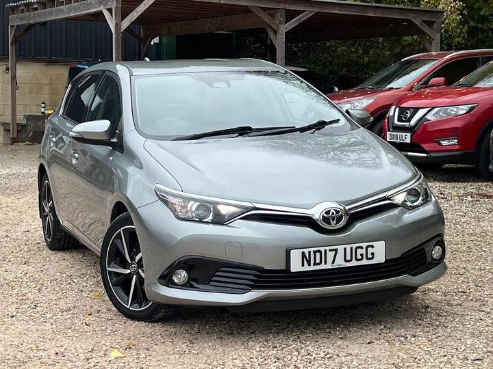 Toyota Auris 1.2 VVT-i Design Euro 6 (s/s) 5dr (Safety Sense)