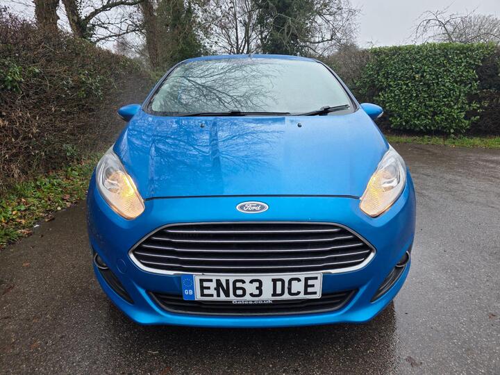 Ford Fiesta 1.0T EcoBoost Zetec Euro 5 (s/s) 5dr