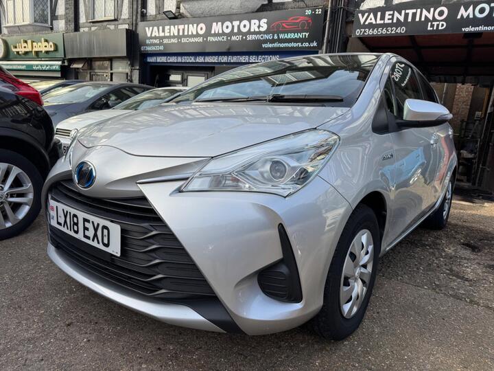 Toyota Yaris 1.5 VVT-h Active E-CVT Euro 6 (s/s) 5dr