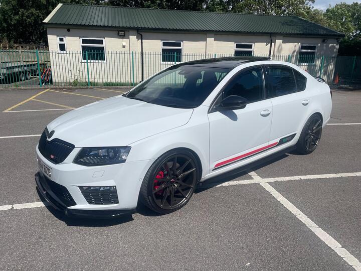 Skoda Octavia 2.0 TDI VRS DSG Euro 5 (s/s) 5dr