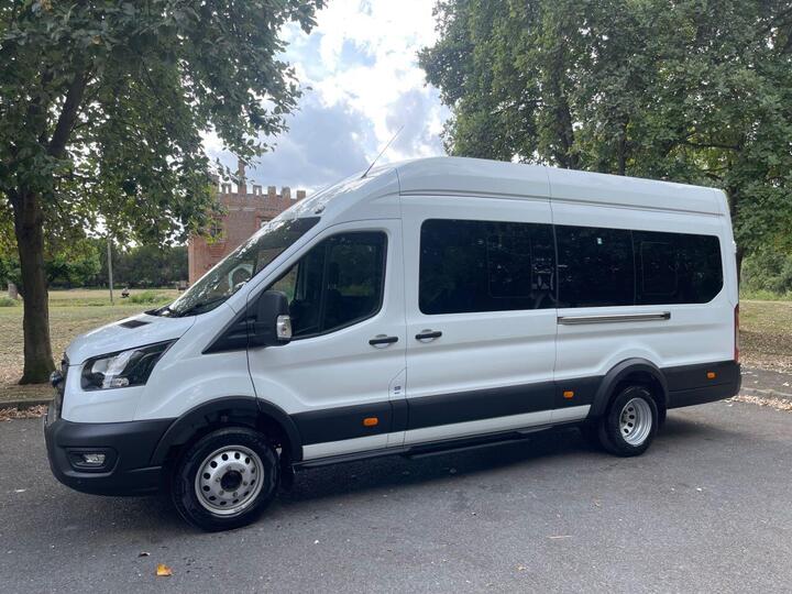 Ford TRANSIT 2.0 460 EcoBlue Trend RWD L4 H3 Euro 6 (s/s) 5dr (17 Seat, DRW)