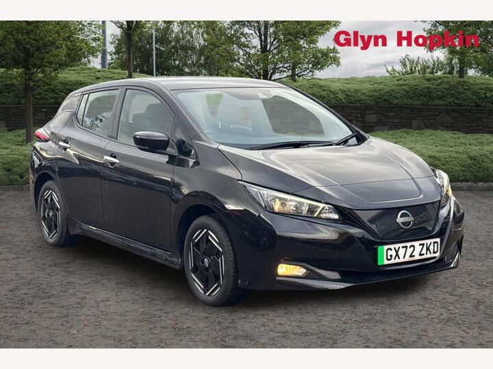 Nissan LEAF 39kWh Acenta Auto 5dr Nissan LEAF 39kWh Acenta Auto 5dr