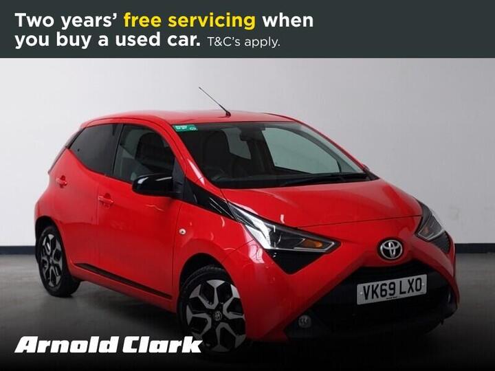 Toyota AYGO 1.0 VVT-i X-trend Funroof X-shift Euro 6 5dr Toyota AYGO 1.0 VVT-i X-trend Funroof X-shift Euro 6 5dr