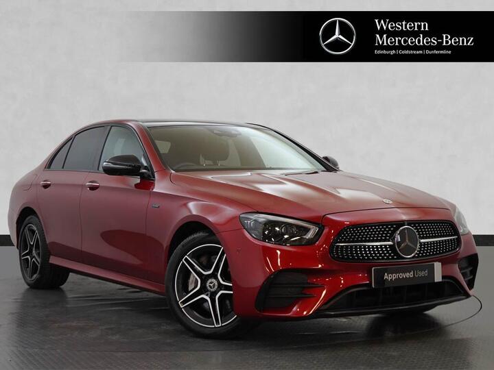 Mercedes-Benz E-Class Saloon 2.0 E300de 13.5kWh AMG Line Night Edition (Premium Plus) G-Tronic+ Euro 6 (s/s) 4dr Mercedes-Benz E-Class Saloon 2.0 E300de 13.5kWh AMG Line Night Edition (Premium Plus) G-Tronic+ Euro 6 (s/s) 4dr