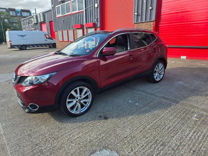 Nissan Qashqai 1.2 DIG-T Tekna 2WD Euro 5 (s/s) 5dr