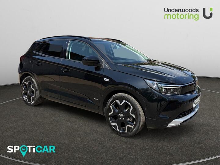 Vauxhall Grandland 1.6 14.2kWh Ultimate Auto Euro 6 (s/s) 5dr