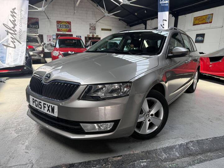 Skoda OCTAVIA 1.4 TSI SE DSG Euro 5 (s/s) 5dr Skoda OCTAVIA 1.4 TSI SE DSG Euro 5 (s/s) 5dr