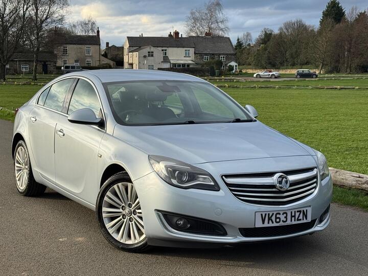 Vauxhall Insignia 2.0 CDTi EcoFLEX Tech Line Euro 5 (s/s) 5dr Vauxhall Insignia 2.0 CDTi EcoFLEX Tech Line Euro 5 (s/s) 5dr