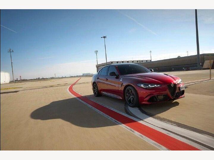 Alfa Romeo Giulia 2.9 V6 Bi-Turbo Quadrifoglio Collezione Auto Euro 6 (s/s) 4dr