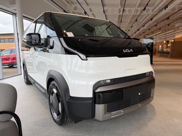 Kia PV5 Long Range 71.2kWh Plus Passenger MPV Auto 5dr (5Seat)