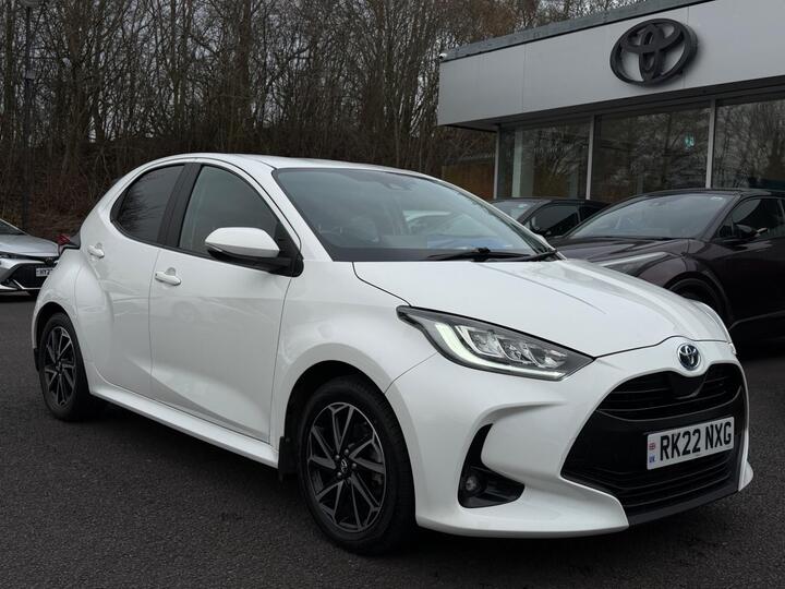 Toyota Yaris 1.5 VVT-h Design E-CVT Euro 6 (s/s) 5dr