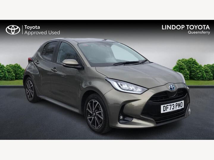 Toyota Yaris 1.5 VVT-h Design E-CVT Euro 6 (s/s) 5dr