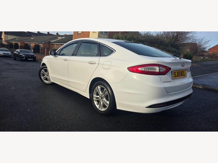 Ford Mondeo 2.0 TDCi Titanium Euro 6 (s/s) 5dr