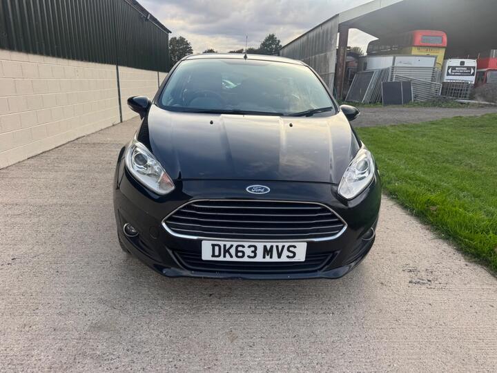 Ford Fiesta 1.0T EcoBoost Zetec Euro 5 (s/s) 5dr