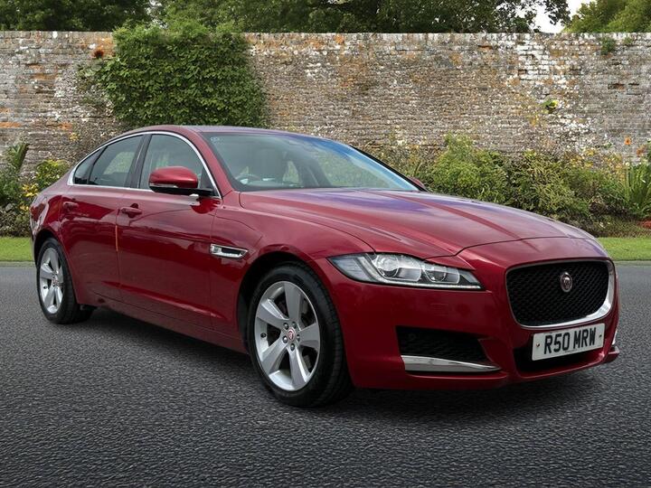 Jaguar XF 2.0d Portfolio Auto Euro 6 (s/s) 4dr