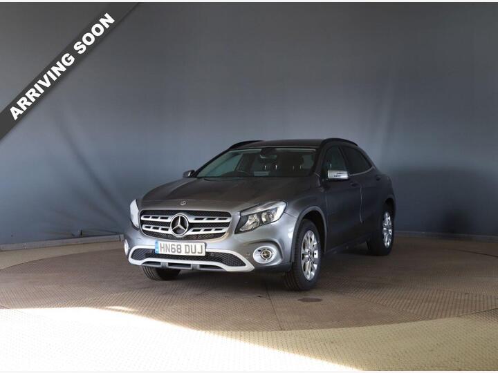 Mercedes-Benz GLA 1.6 GLA200 SE (Executive) Euro 6 (s/s) 5dr