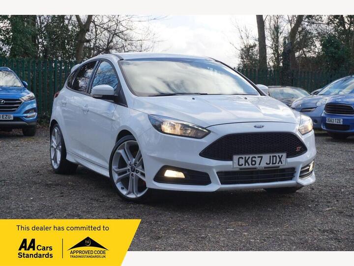 Ford Focus 2.0T EcoBoost ST-2 Euro 6 (s/s) 5dr