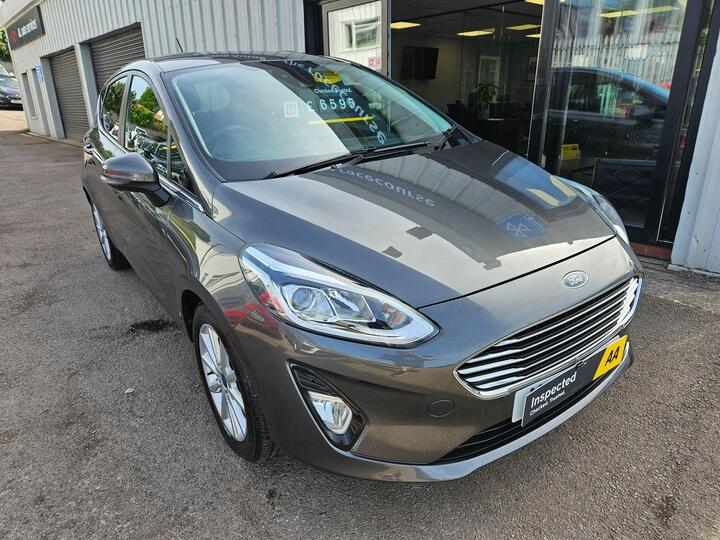 Ford Fiesta 1.0T EcoBoost Titanium Euro 6 (s/s) 5dr