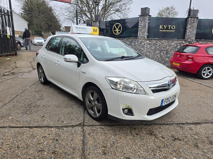 Toyota Auris 1.8 VVT-h T4 CVT Euro 5 (s/s) 5dr