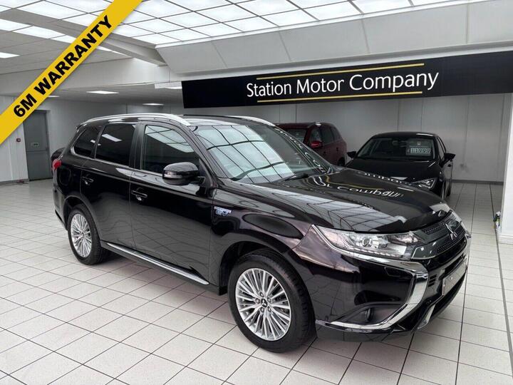 Mitsubishi OUTLANDER 2.4h TwinMotor 13.8kWh Dynamic CVT 4WD Euro 6 (s/s) 5dr Mitsubishi OUTLANDER 2.4h TwinMotor 13.8kWh Dynamic CVT 4WD Euro 6 (s/s) 5dr