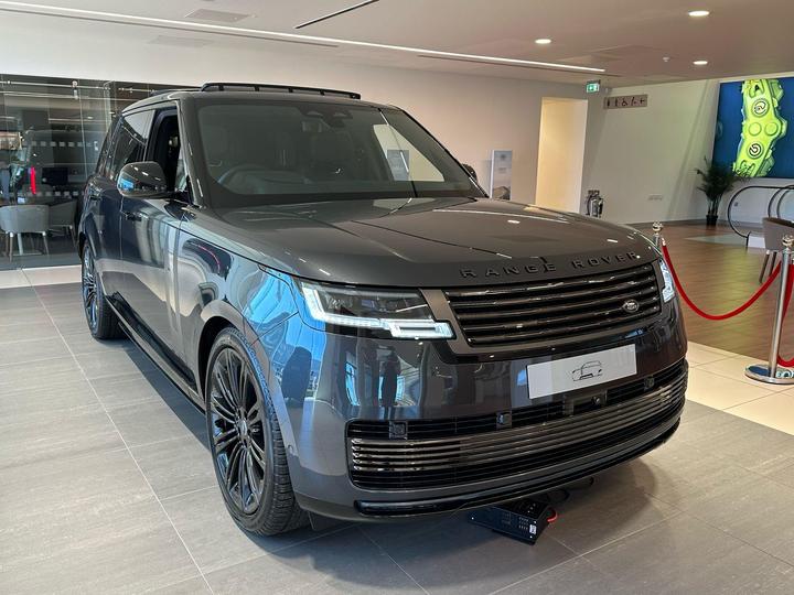 Land Rover Range Rover 4.4 P615 V8 SV Auto 4WD Euro 6 (s/s) 5dr (LWB)