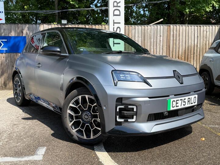 Renault 5 E-Tech Electric Comfort Range 52kWh Roland Garros+ Auto 5dr
