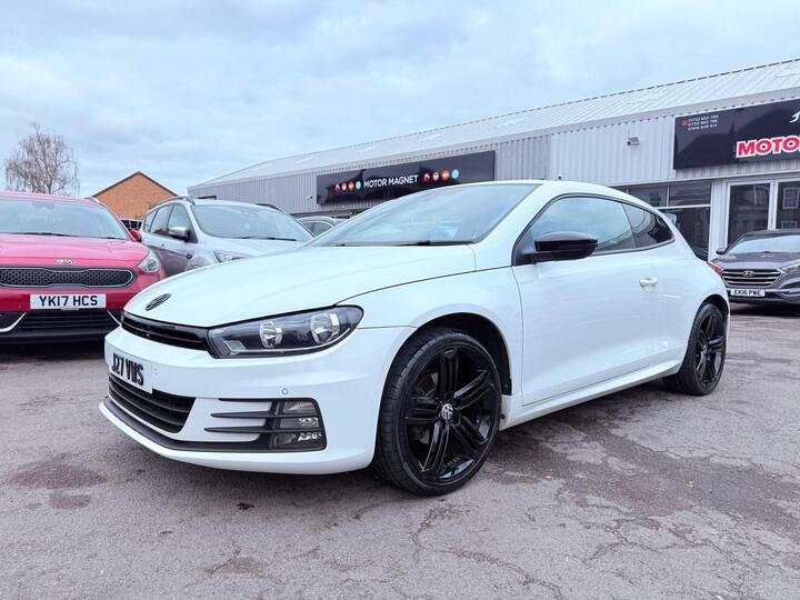 Volkswagen Scirocco 2.0 TDI BlueMotion Tech R-Line DSG Euro 6 (s/s) 3dr