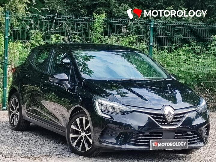 Renault Clio 1.0 TCe Evolution Euro 6 (s/s) 5dr Renault Clio 1.0 TCe Evolution Euro 6 (s/s) 5dr