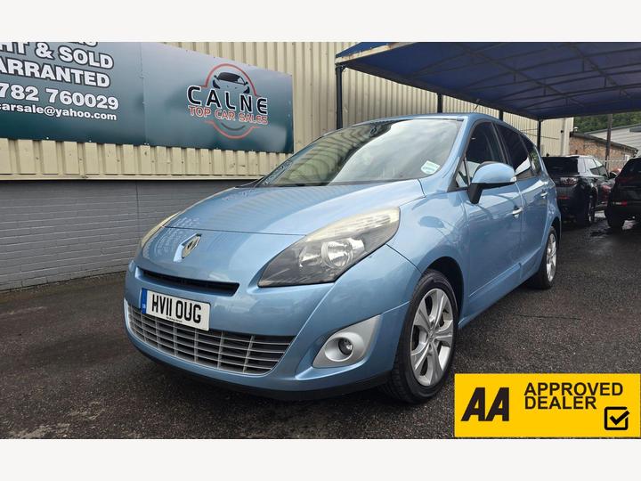 Renault Grand Scenic 1.9 DCi Dynamique TomTom Euro 5 5dr