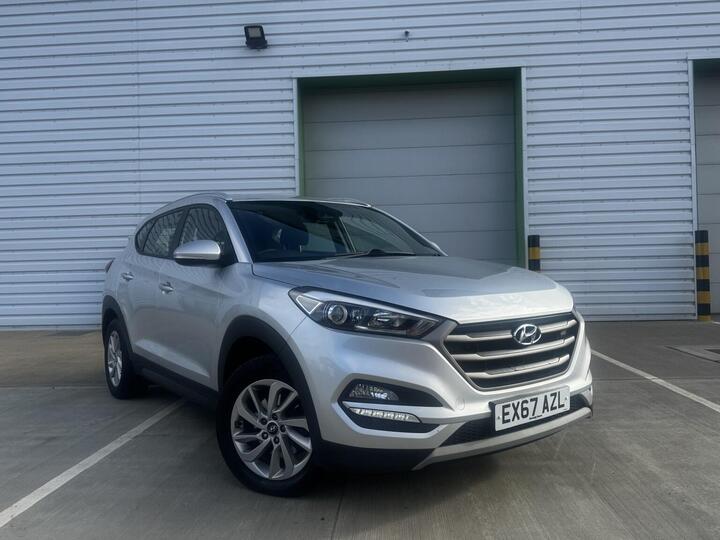 Hyundai TUCSON 1.6 GDi Blue Drive SE Nav Euro 6 (s/s) 5dr Hyundai TUCSON 1.6 GDi Blue Drive SE Nav Euro 6 (s/s) 5dr