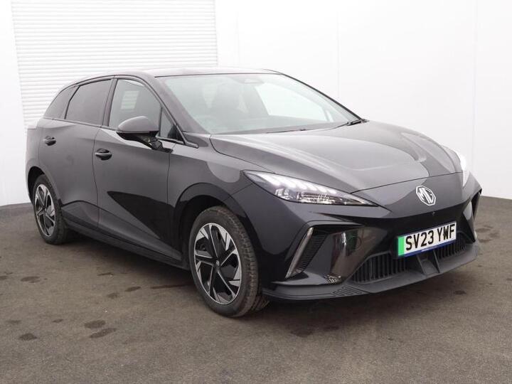 MG MG4 64kWh Trophy Long Range Auto 5dr