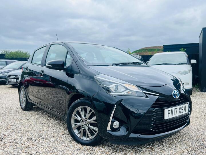 Toyota Yaris 1.5 VVT-h Icon E-CVT Euro 6 (s/s) 5dr