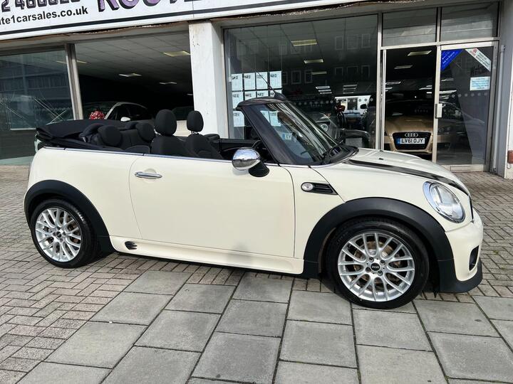 MINI Convertible 1.6 One Euro 5 2dr MINI Convertible 1.6 One Euro 5 2dr