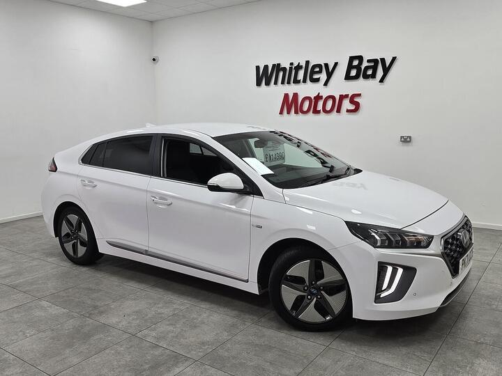 Hyundai IONIQ 1.6 H-GDi Premium SE DCT Euro 6 (s/s) 5dr Hyundai IONIQ 1.6 H-GDi Premium SE DCT Euro 6 (s/s) 5dr