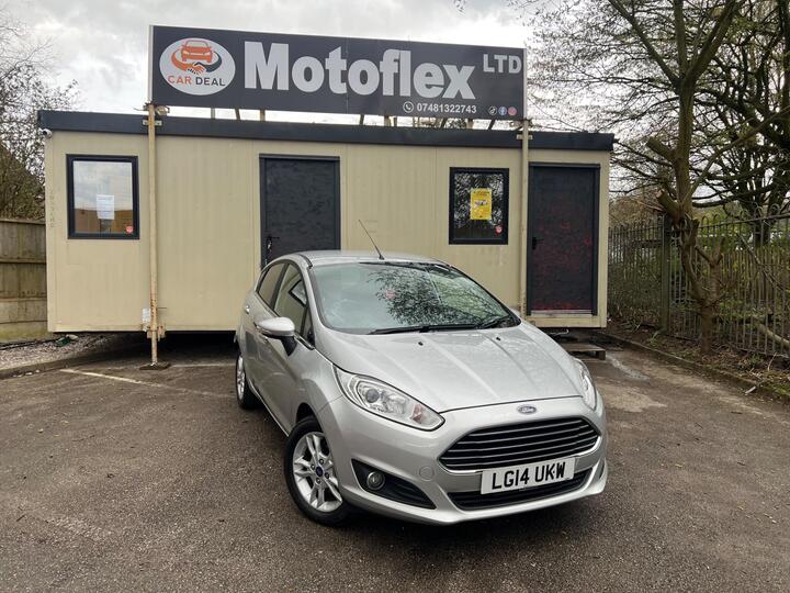 Ford Fiesta 1.0T EcoBoost Zetec Euro 5 (s/s) 5dr