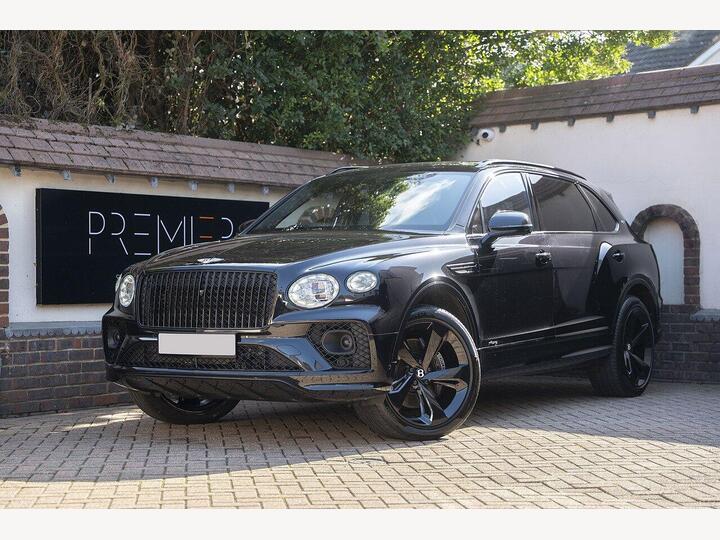 Bentley Bentayga 4.0 V8 Azure EWB Auto 4WD Euro 6 (s/s) 5dr Bentley Bentayga 4.0 V8 Azure EWB Auto 4WD Euro 6 (s/s) 5dr